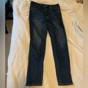 American Eagle Super High Rise Dark Wash Jegging 6 Short